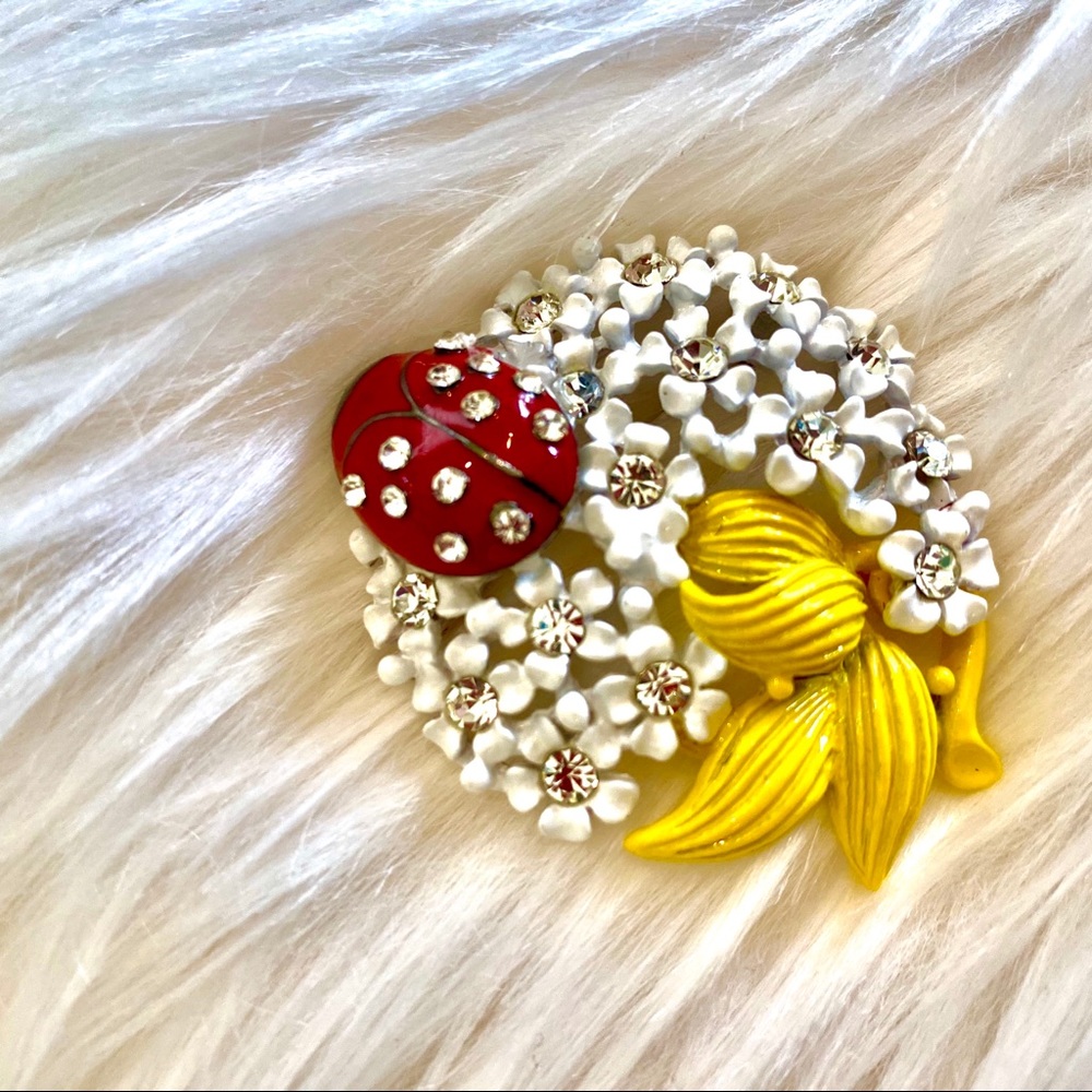 Vintage Ladybug Floral Brooch - Picture 3 of 7